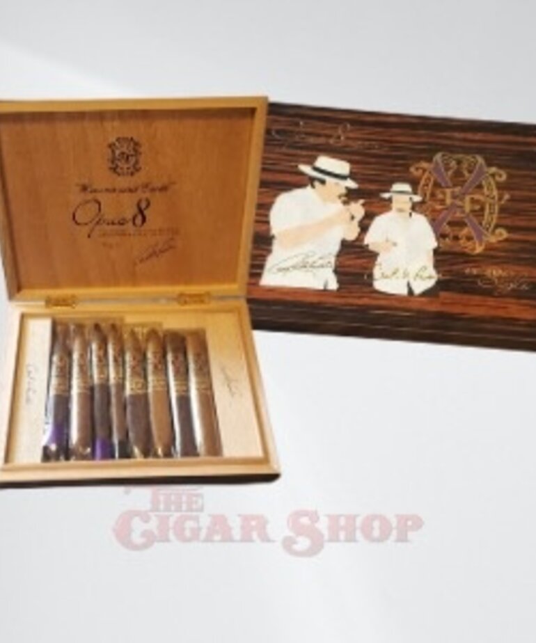 OpusX Fuente Fuente OpusX Heaven and Earth Opus8 with 8 Cigars