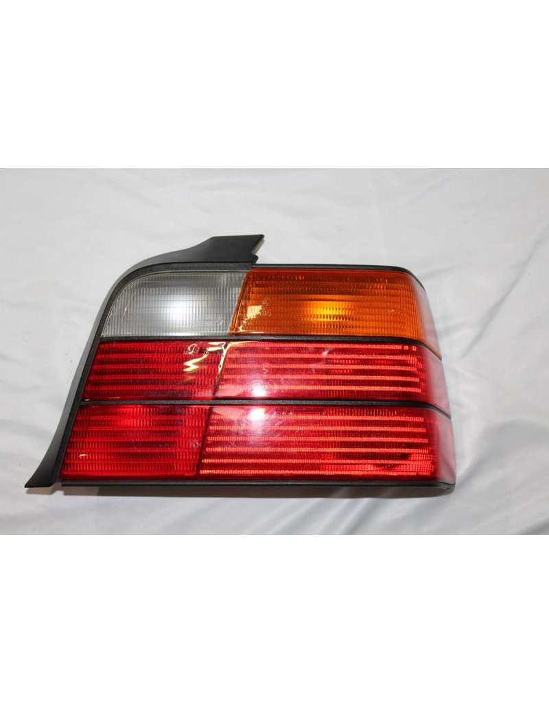 BMW Tail light right for BMW 3 series E-36 318i and 320i sedan