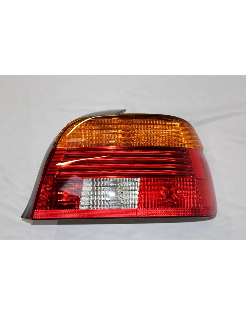 BMW Tail light right with amber indicator for BMW 5 Series E-39 (will also fit M5)