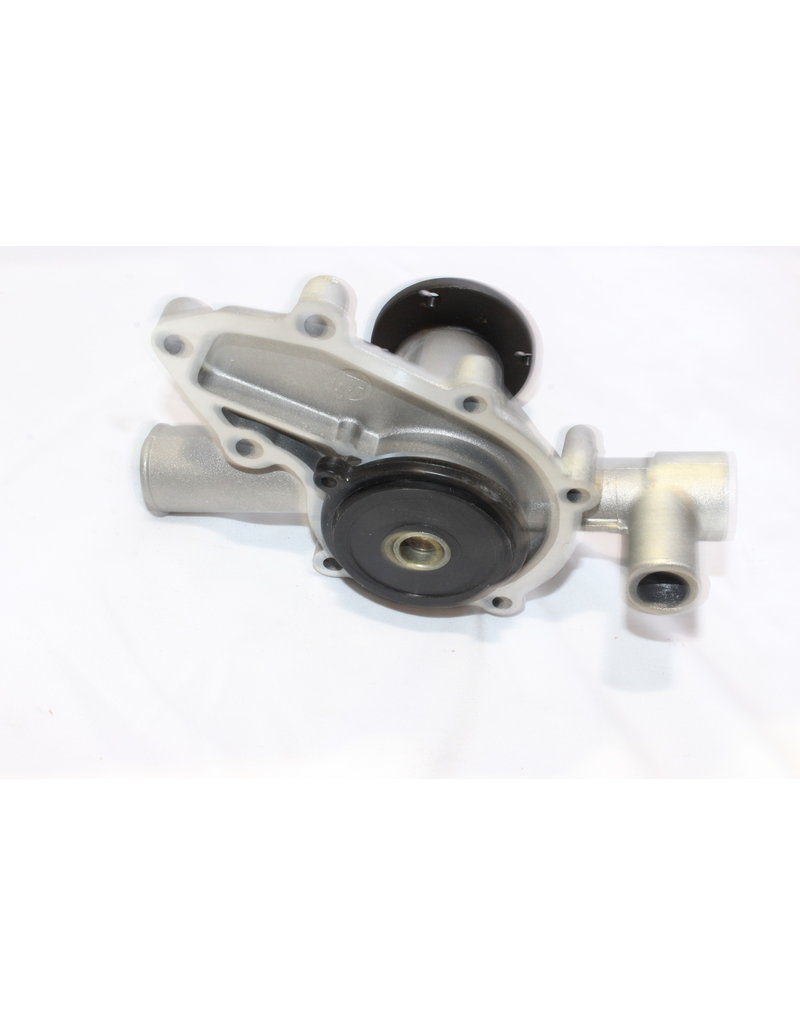 Water pump for BMW 3 series E-30 and BMW 5 series E-28