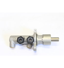 Lucas Brake master cylinder for BMW 3 series E-30 325IX