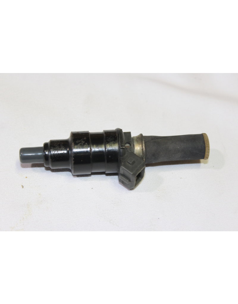 BMW Fuel injector for BMW E-12 E-24