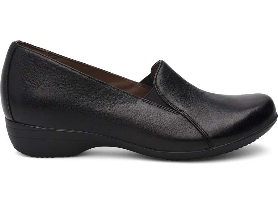 crocs women's reviva ballet flat