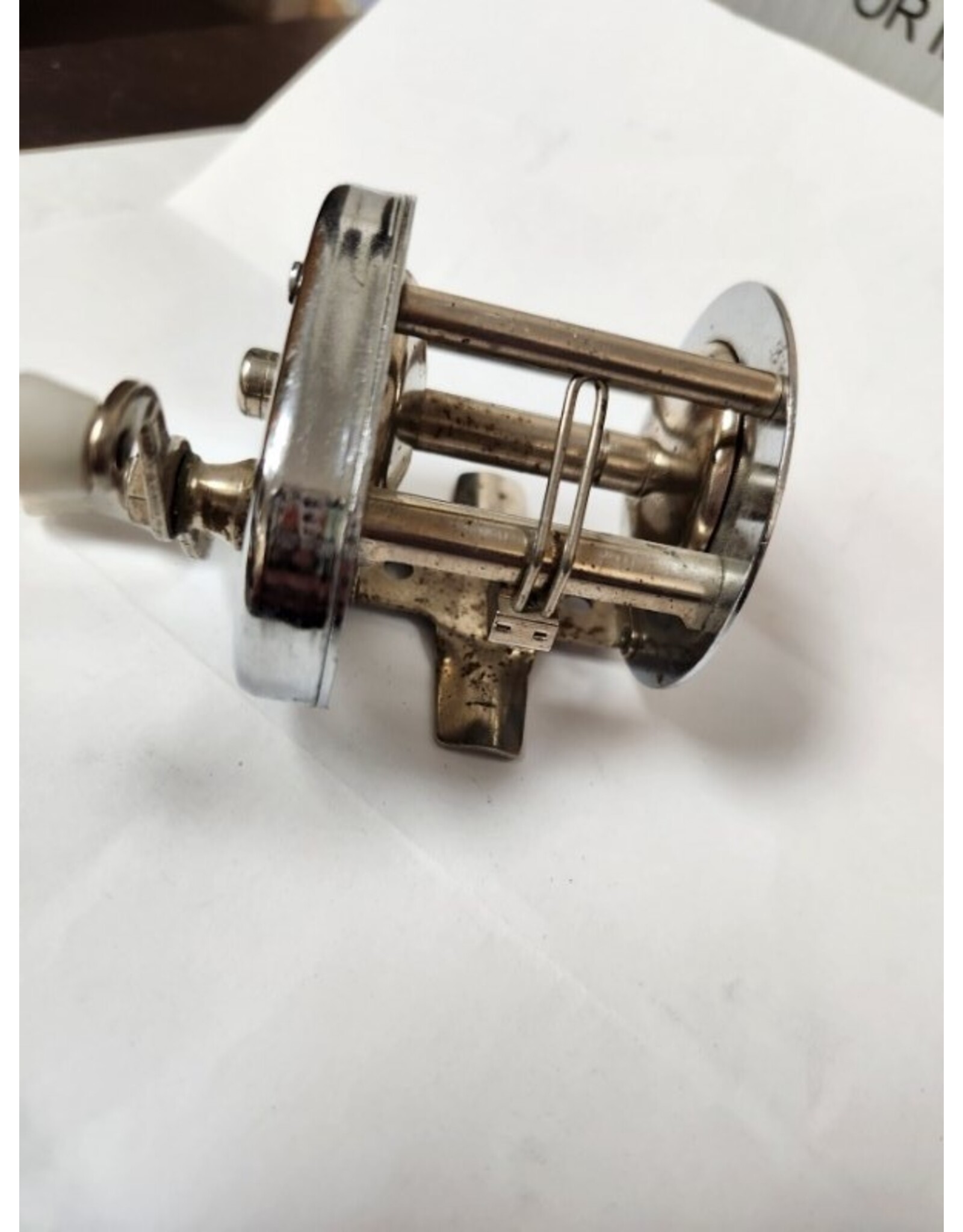 Sportmaster Level-Wind Old-Timer Fishing Reel - Still Works!