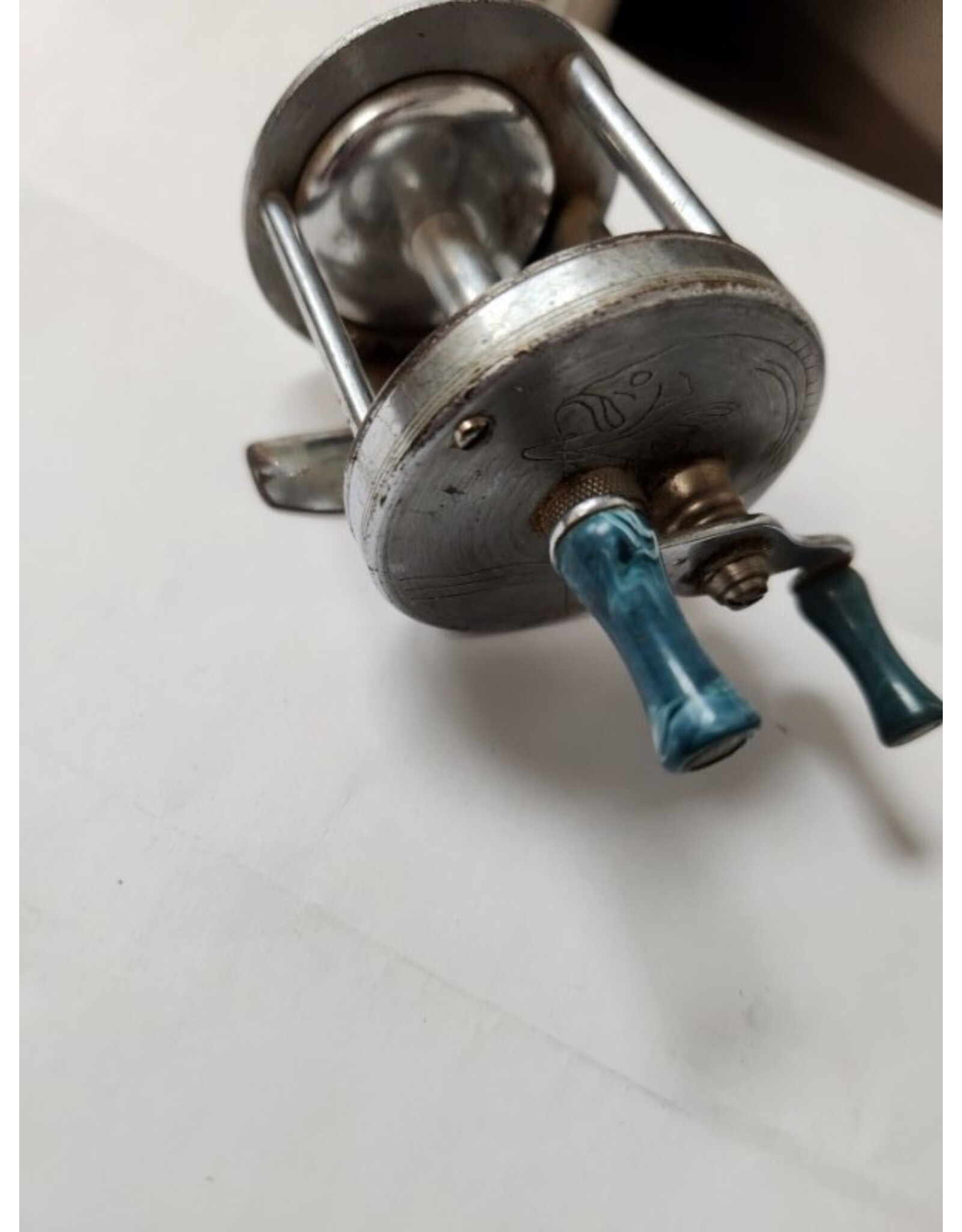 Sport King Model 69 Level-Wind Old-Timer Fishing Reel - Still Works!
