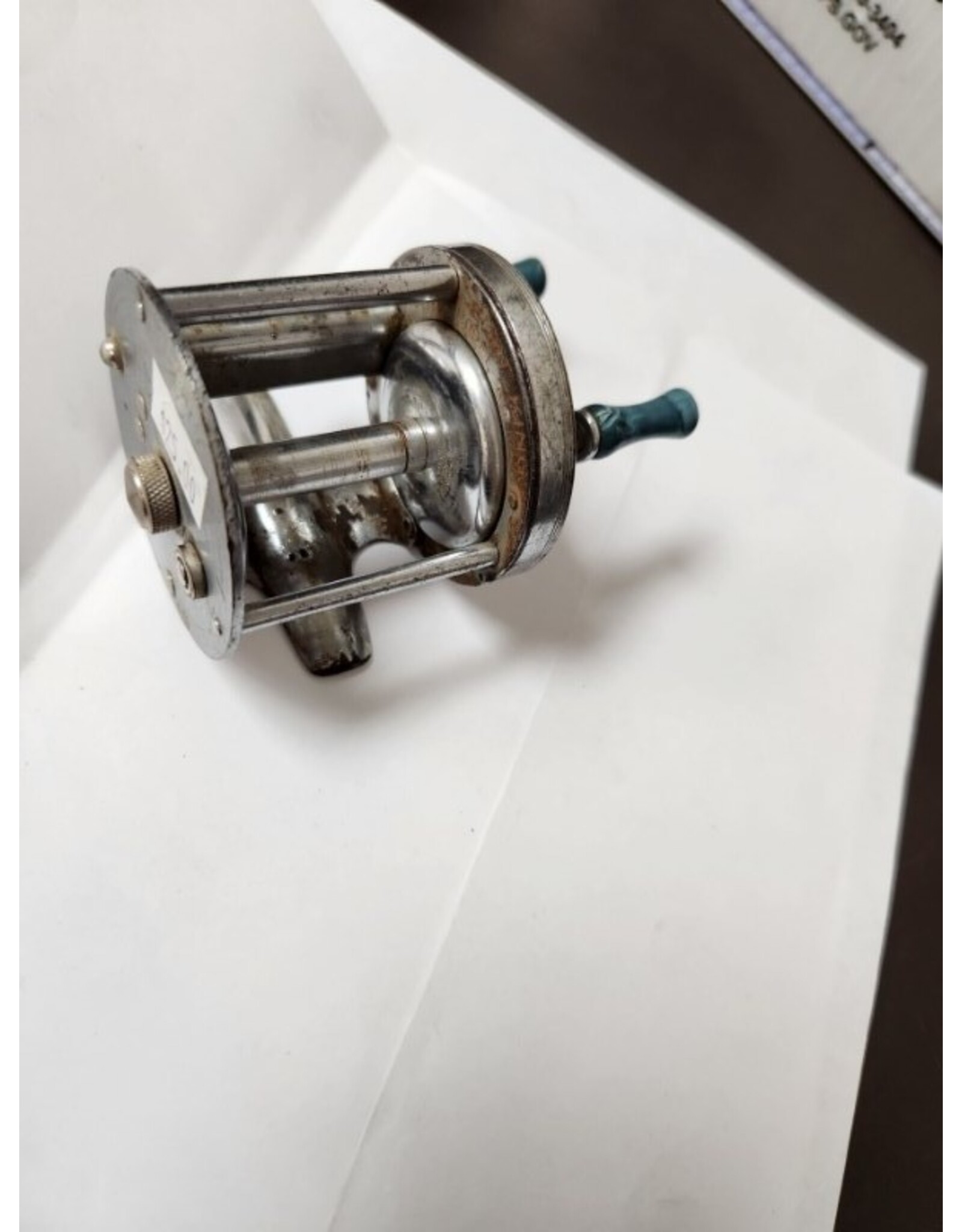 Sport King Model 69 Level-Wind Old-Timer Fishing Reel - Still Works!