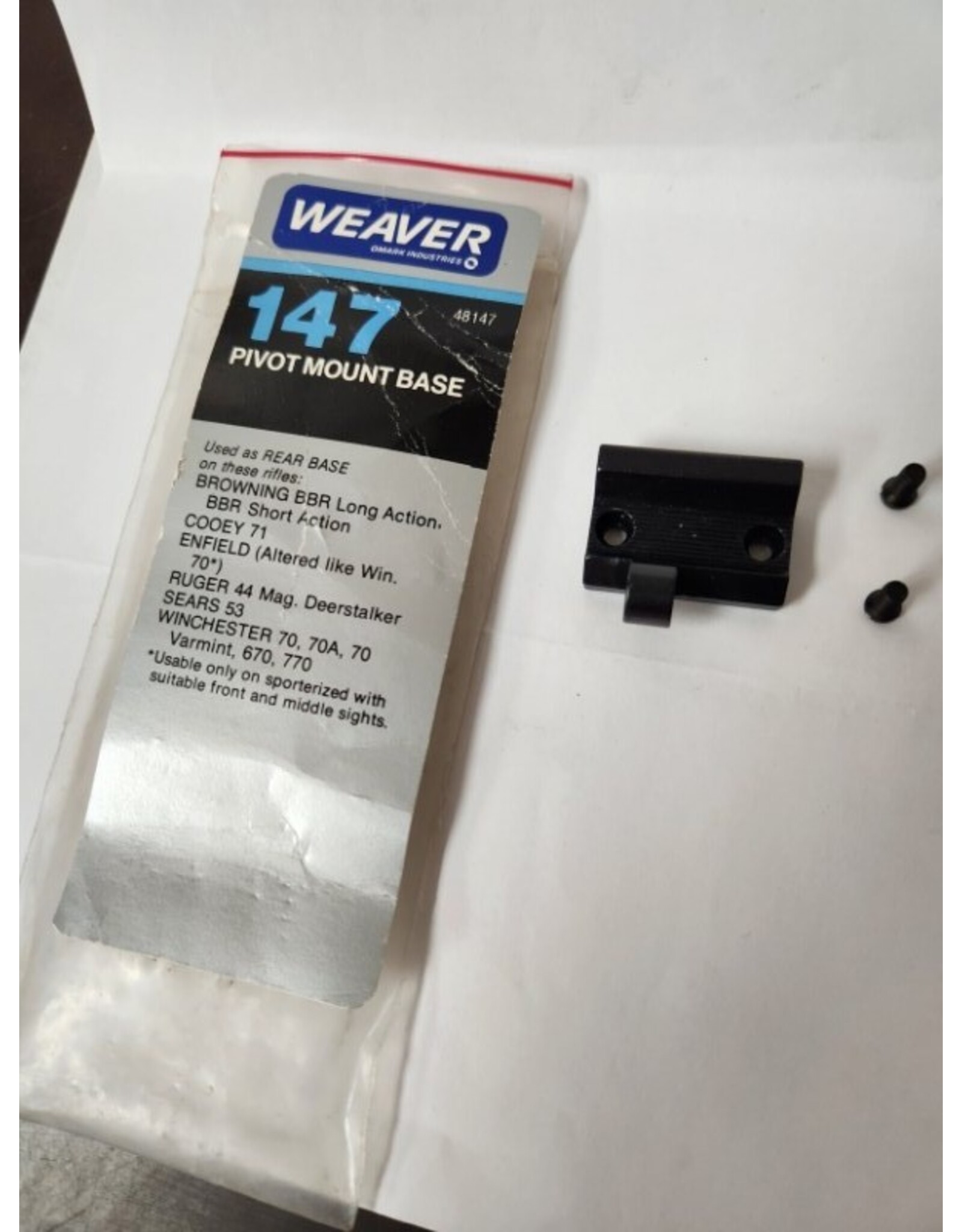 Weaver 147 Pivot Mount Base  (48147)