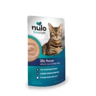 Nulo - Chicken & Salmon  Silky Mousse Cat Pouch 2.8oz