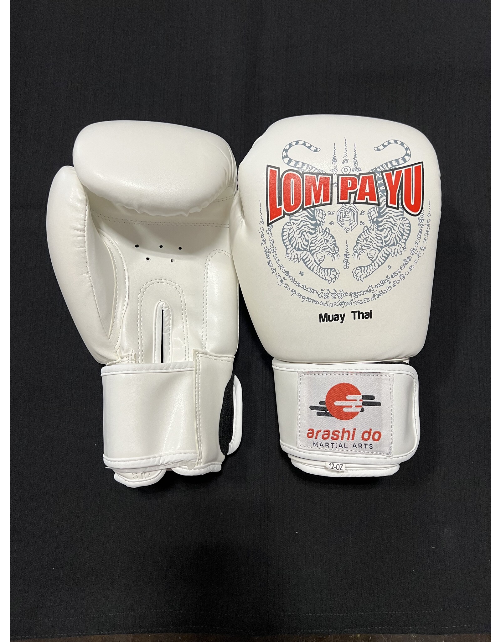 Lom Pa Yu Boxing Gloves - Lom Pa Yu - White