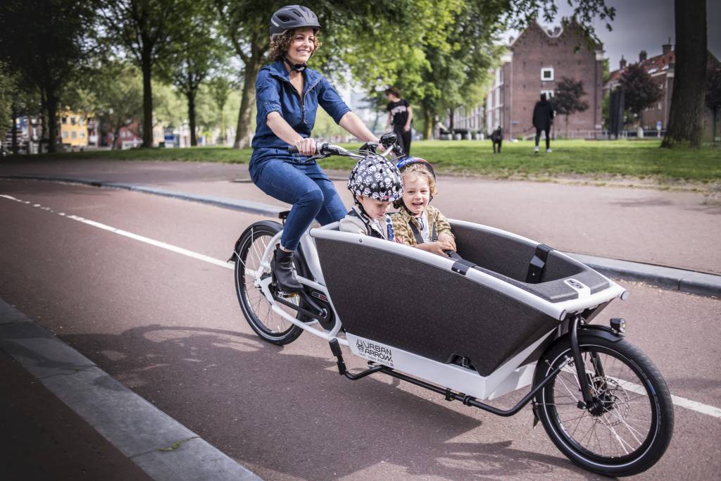 family in bike