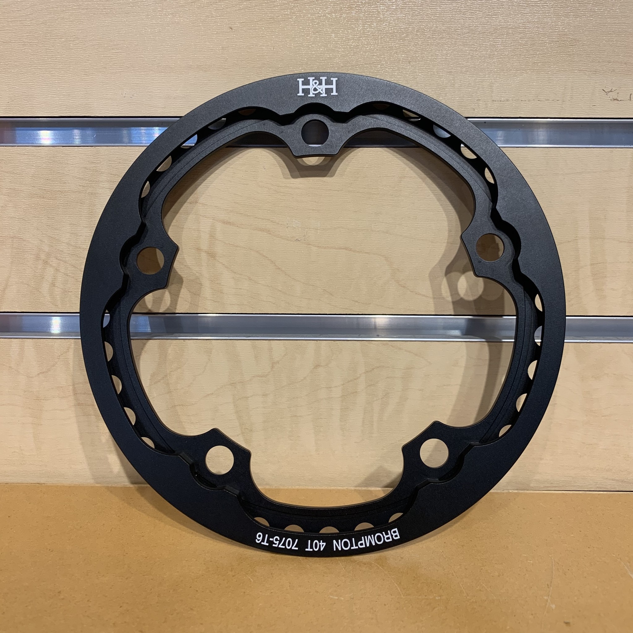 Brompton H&H 40t Aluminum Chainring with Integrated Chainguard - Clever