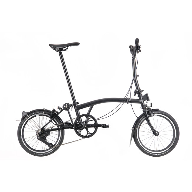 https://cdn.shoplightspeed.com/shops/621737/files/43251867/650x650x2/brompton-p-line-urban-folding-bike.jpg