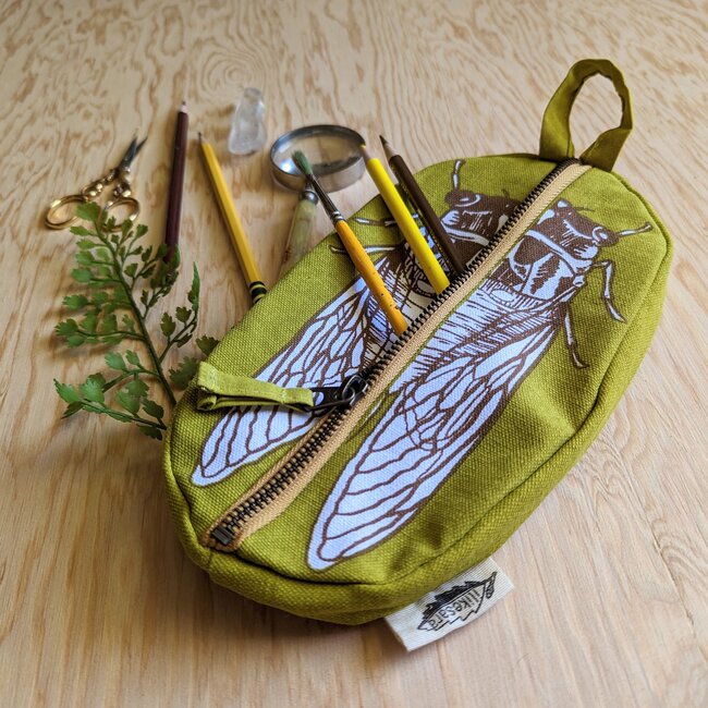 Cicada Pouch