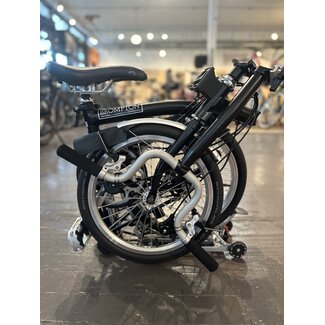 USED Classic Brompton H6R Matte Black Folding Bike - Clever Cycles