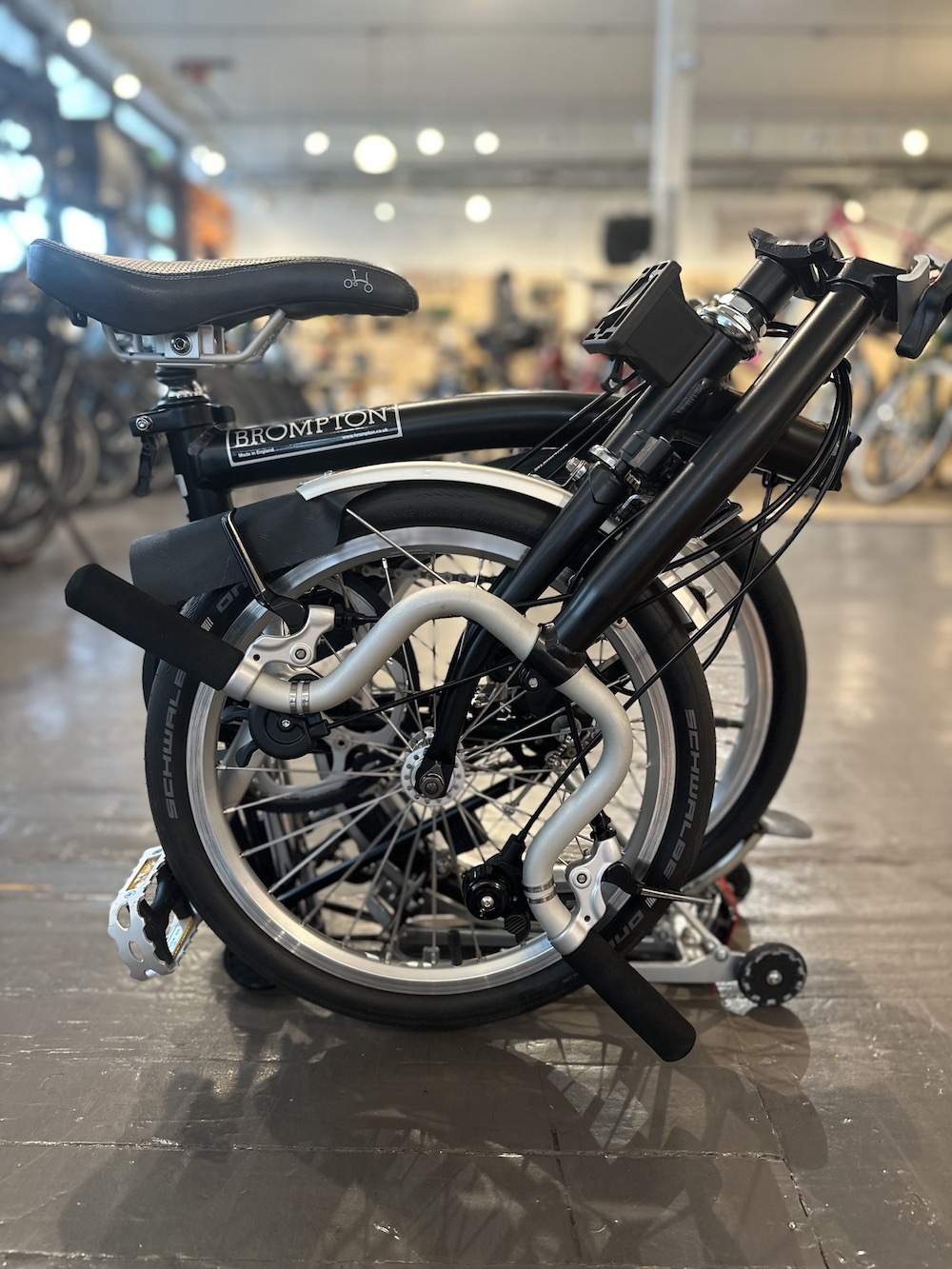 USED Classic Brompton H6R Matte Black Folding Bike - Clever Cycles