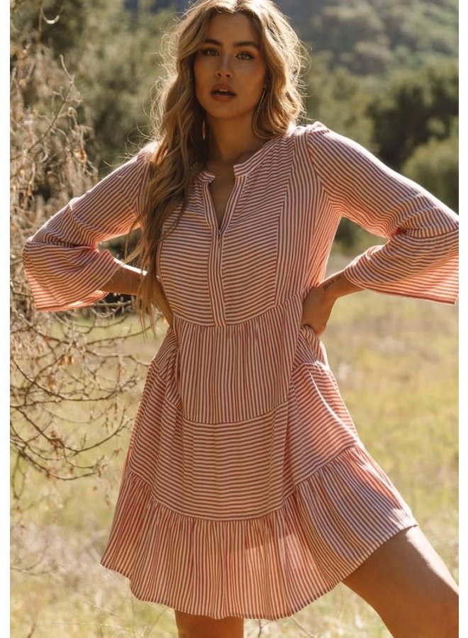 JENNI BELL SLEEVE TIERED MINI DRESS 