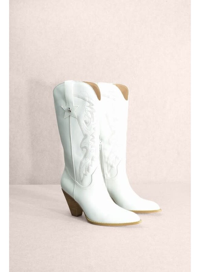 LET'S GO GIRLS WHITE WESTERN BOOTS