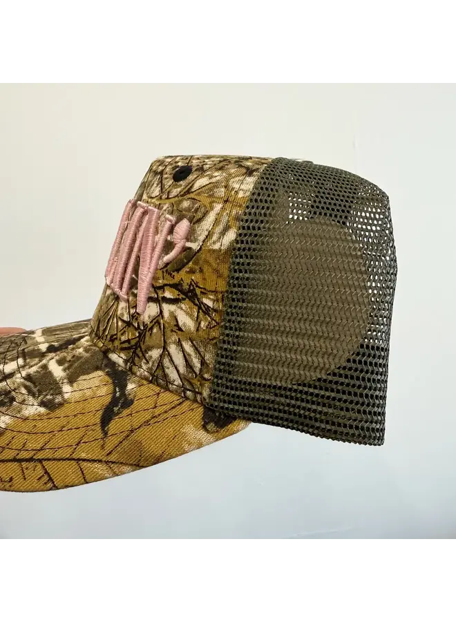 DARLIN' VINTAGE CAMO TRUCKER HAT
