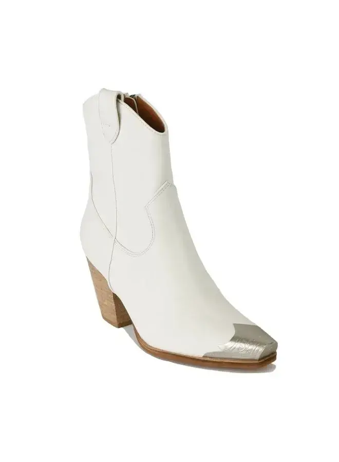 WHITE DAKOTA SHORT BOOT WITH SILVER TOE