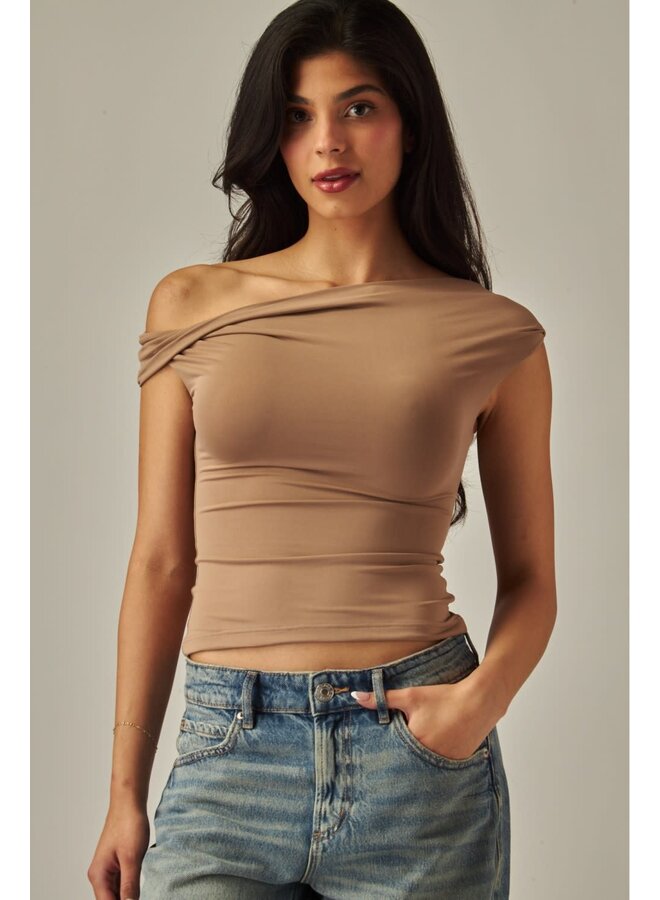GET TWISTED TOP-COCO
