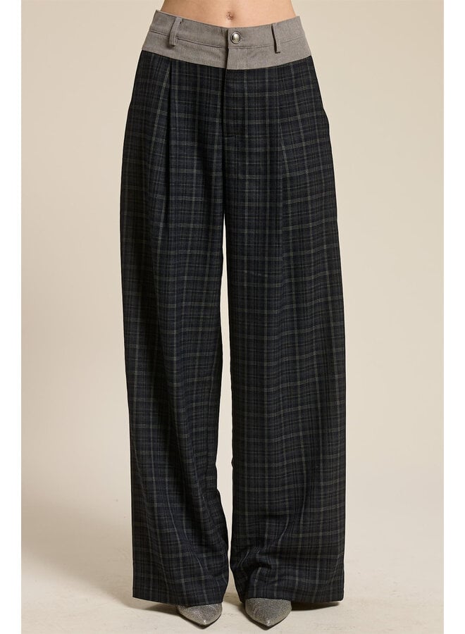 PRETTY IN PLAID PANT