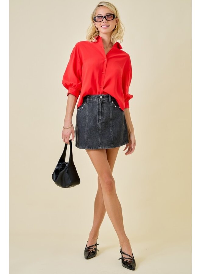 IT'S IN THE SLEEVES BUTTON DOWN TOP - RED