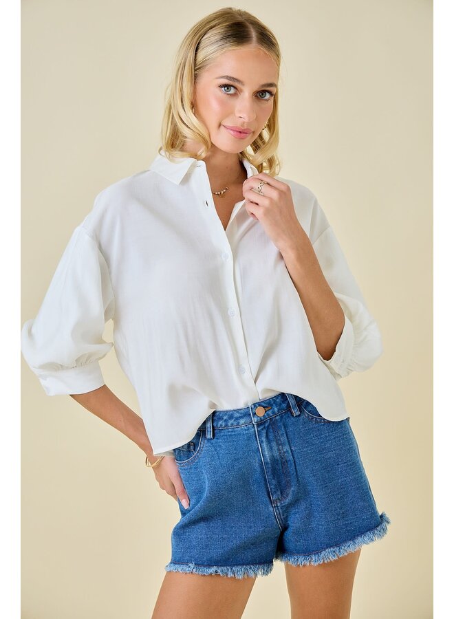IT'S IN THE SLEEVES BUTTON DOWN TOP - OFF WHITE