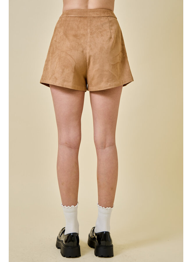 CARAMEL THREADS SUEDE SHORTS
