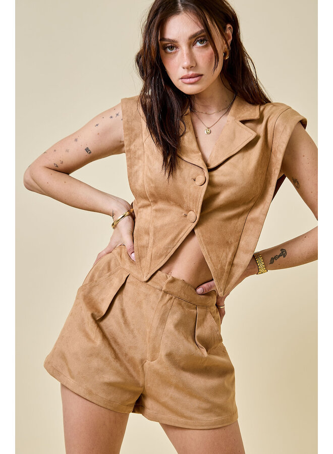 CARAMEL THREADS SUEDE SHORTS