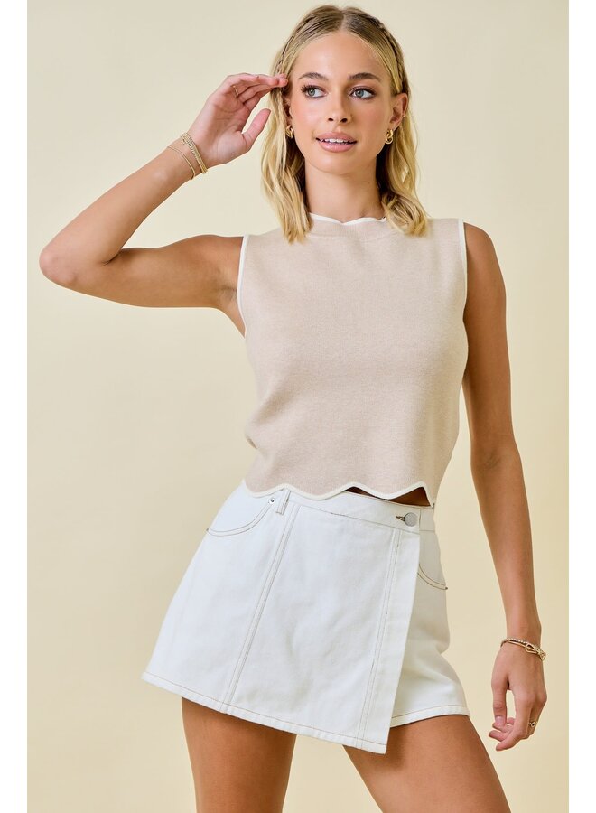 SCALLOP CHARM KNIT TOP