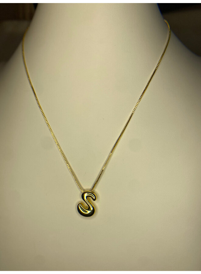 24KGF GROOVY LETTER NECKLACE