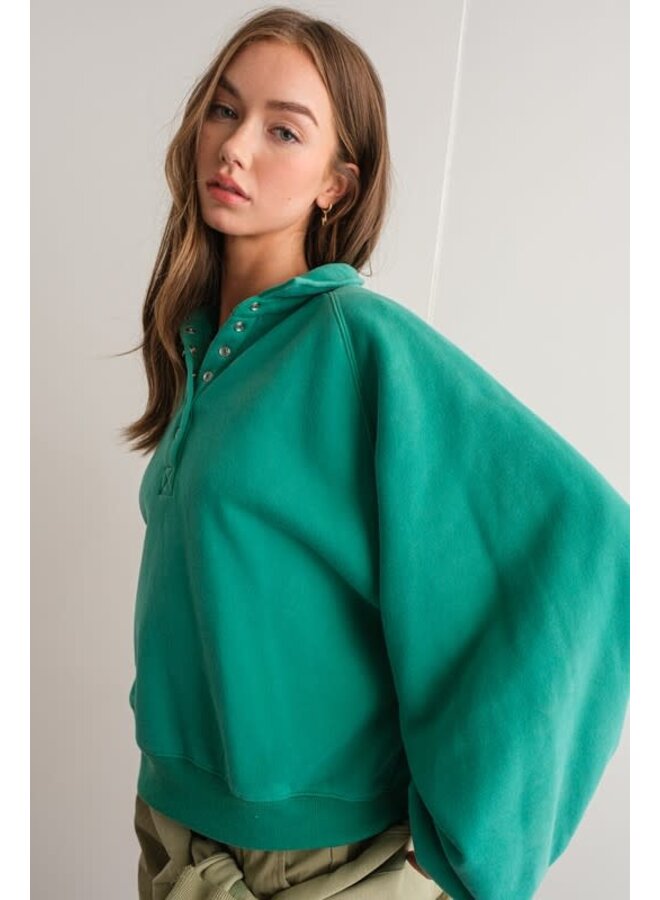 IN A SNAP BUTTON COLLARED SWEATER - GREEN