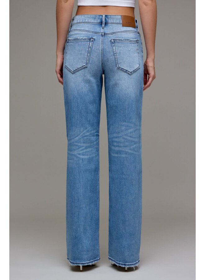 LOGAN MID RISE DAD JEAN