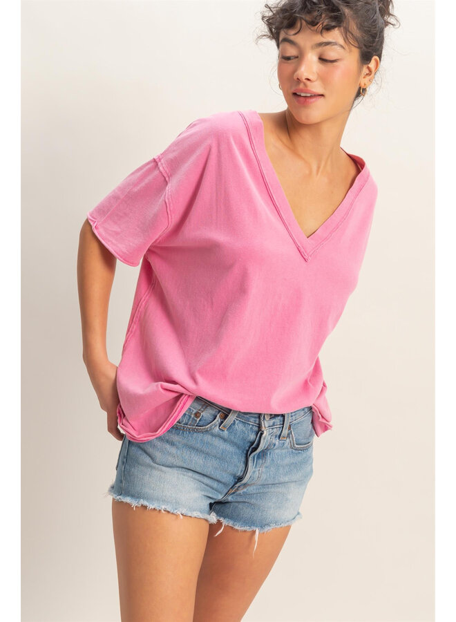 I'M FADED OVERSIZED V-NECK TEE-FUCHSIA