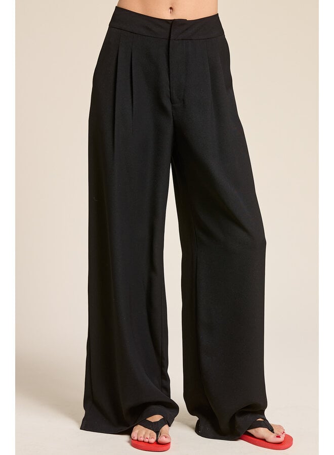 TREVOR PLEATED TROUSER PANTS