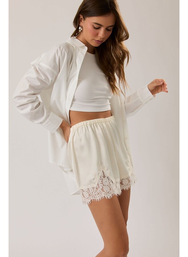 SATIN KISS LACE TRIM SHORTS-CREAM