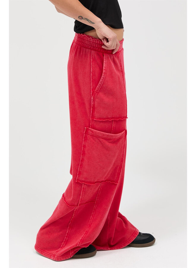 KEEPING IT CARGO SWEATPANTS-RED