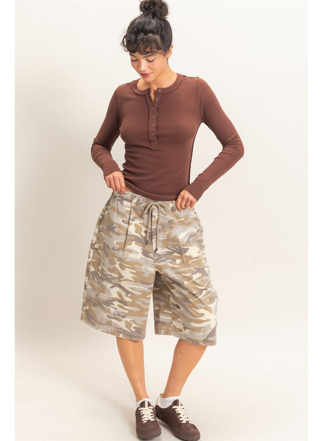 CASUALLY CUTE LONG SLEEVE TOP-BROWN