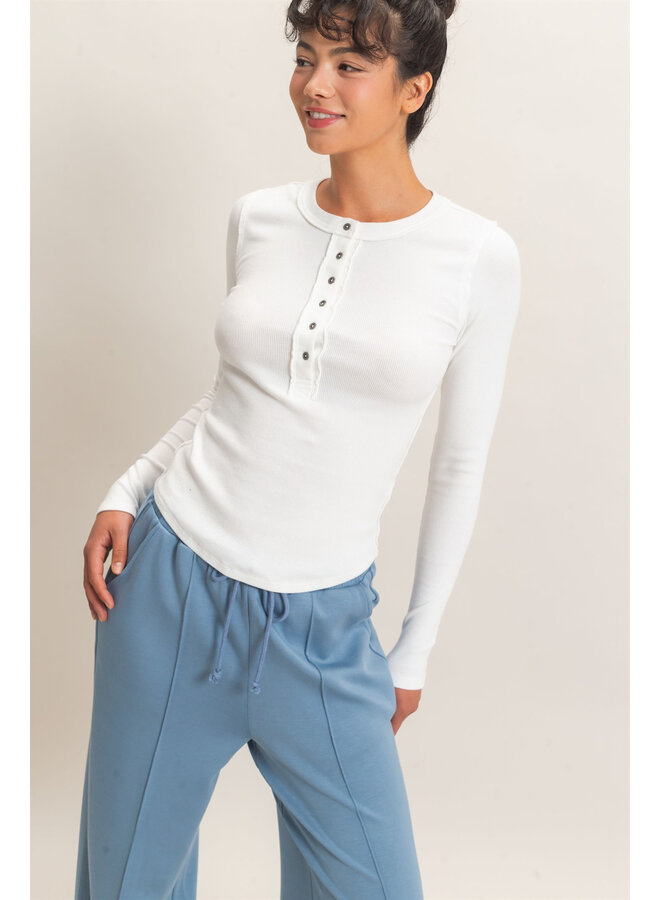 CASUALLY CUTE LONG SLEEVE TOP-WHITE