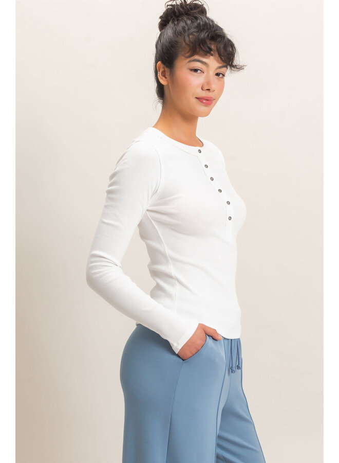 CASUALLY CUTE LONG SLEEVE TOP-WHITE