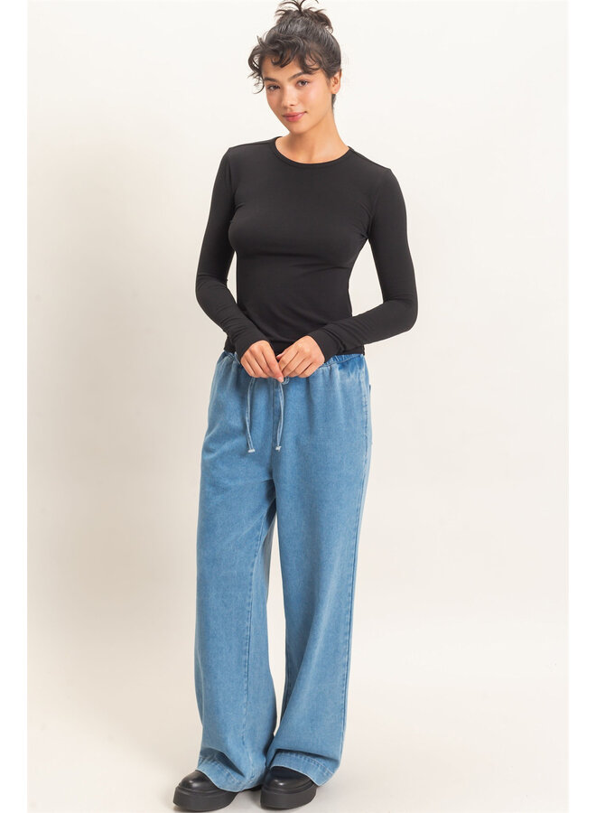 THE GO-TO LONG SLEEVE TOP-BLACK