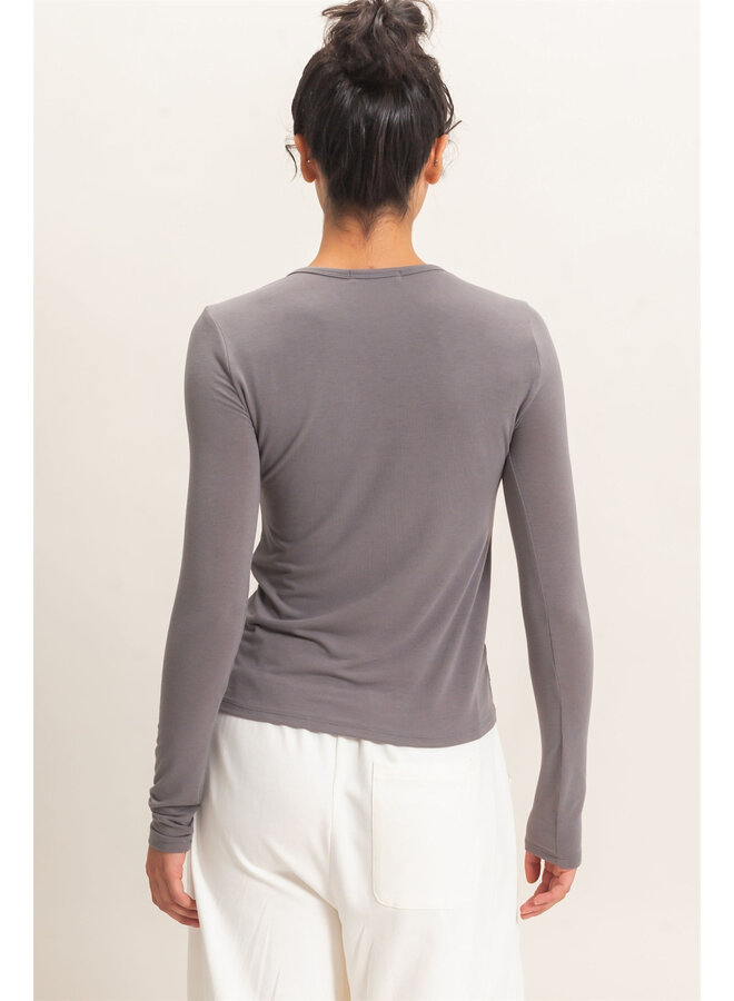 THE GO-TO LONG SLEEVE TOP-CHARCOAL