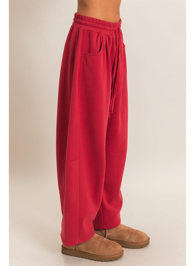 COZY CURVE SWEATPANTS-DARK RED