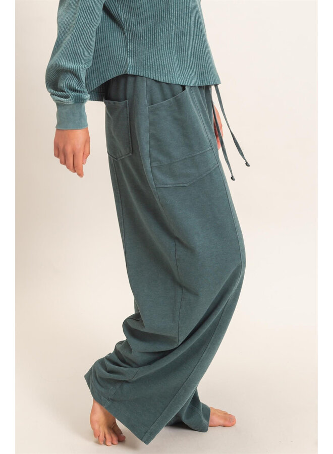 KEEPING IT COMFY SWEATPANTS