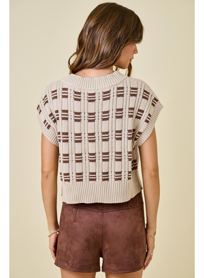 RETRO CHARM CROPPED SWEATER VEST