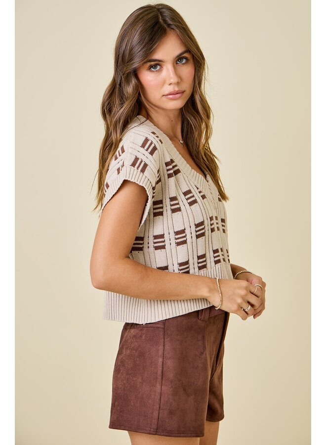 RETRO CHARM CROPPED SWEATER VEST