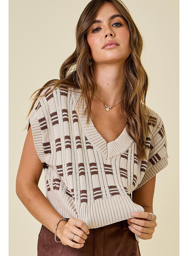 RETRO CHARM CROPPED SWEATER VEST