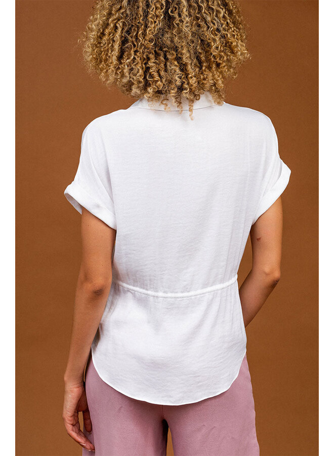 SIMPLY STYLED BUTTON DOWN TOP-OFF WHITE