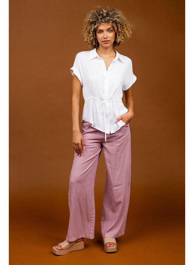 SIMPLY STYLED BUTTON DOWN TOP-OFF WHITE