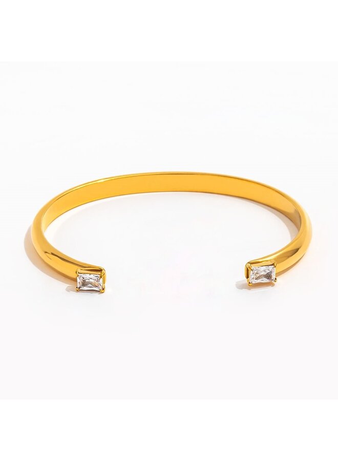 BETSY 18KGP SQUARE ZIRCONIA CUFF BRACELET